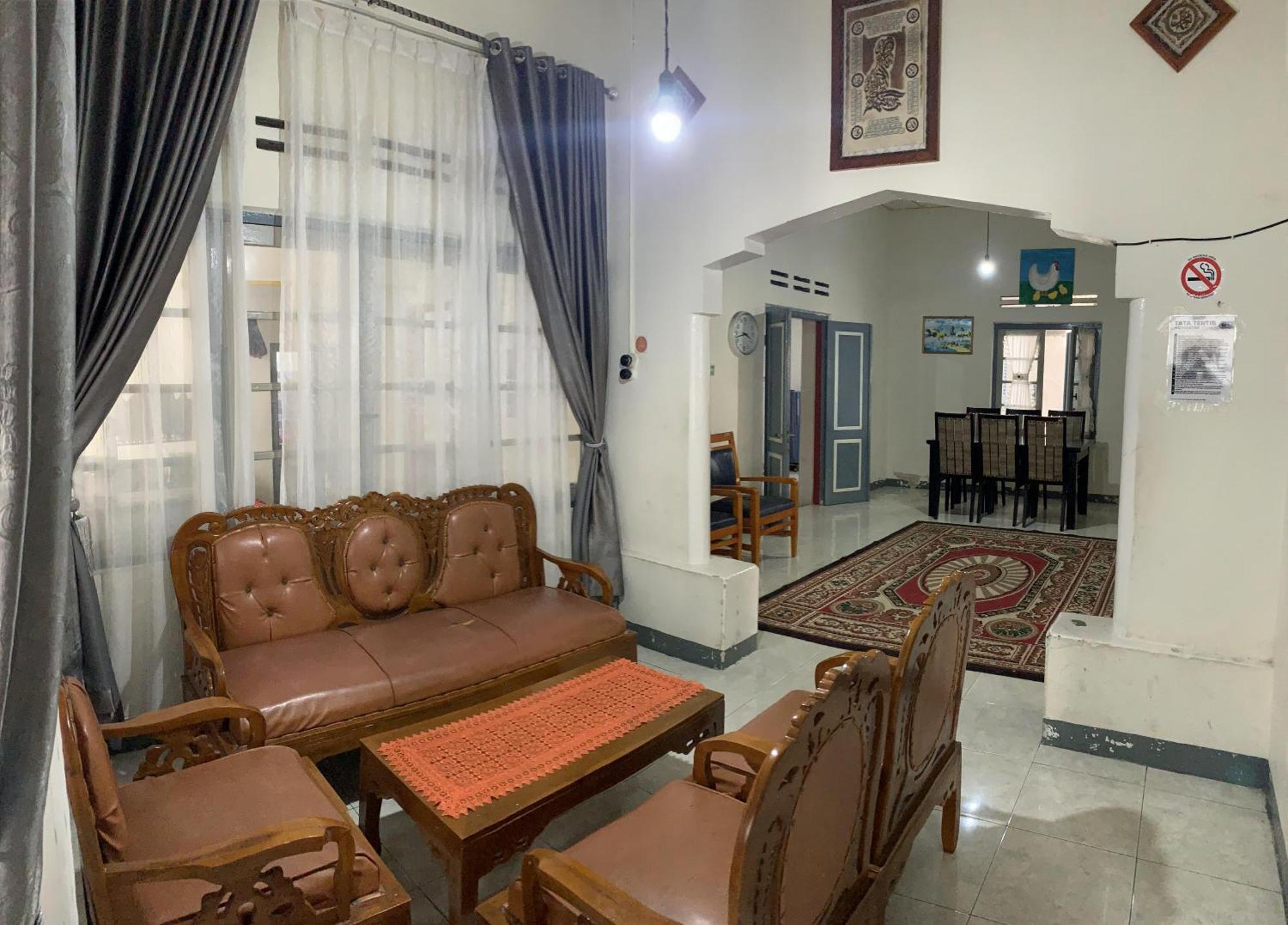 Bukittinggi Homestay Esterno foto