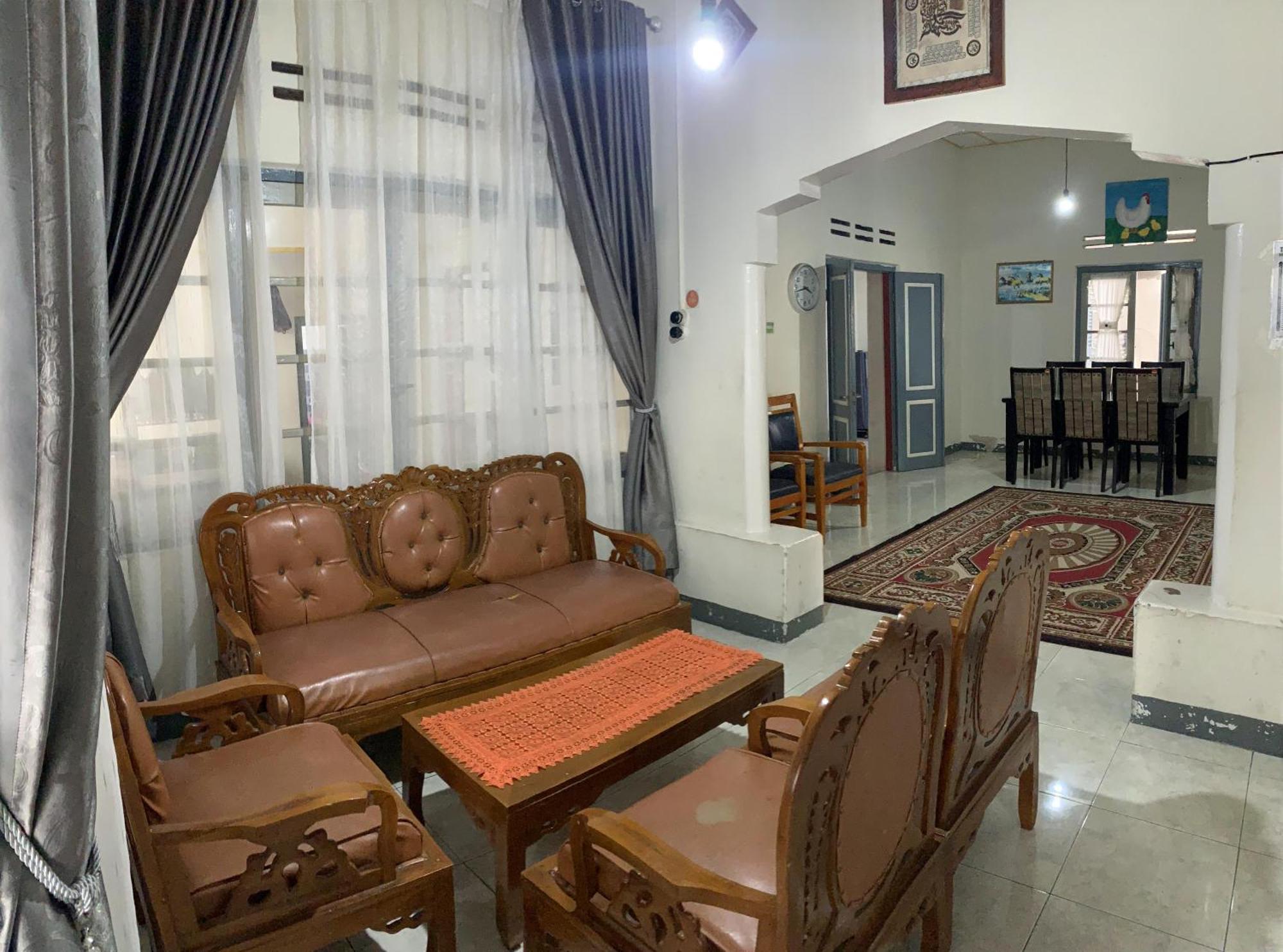 Bukittinggi Homestay Esterno foto